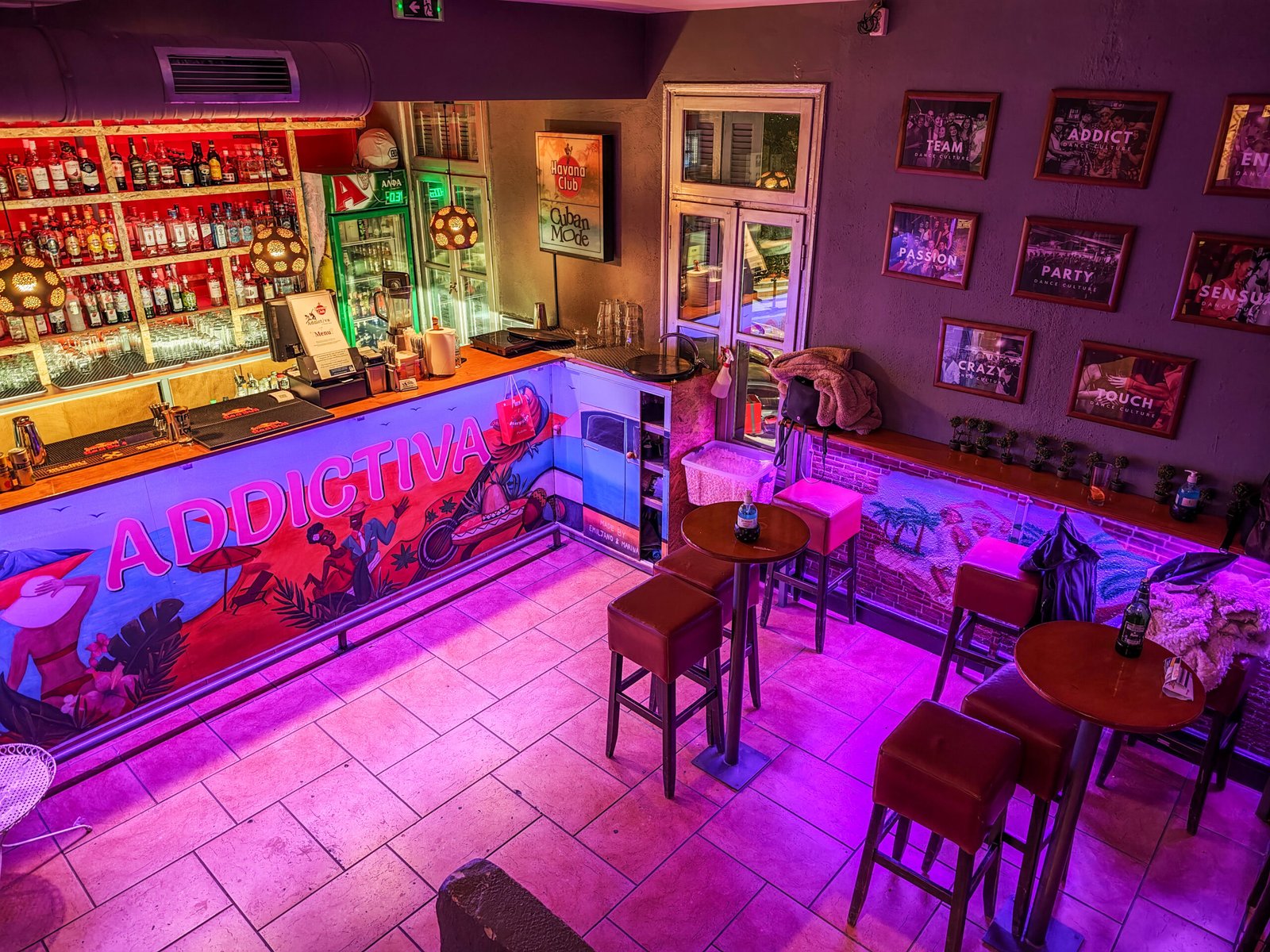 Addictiva winter bar venue photo
